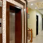 Oyo 3949 Hotel Grande Residency