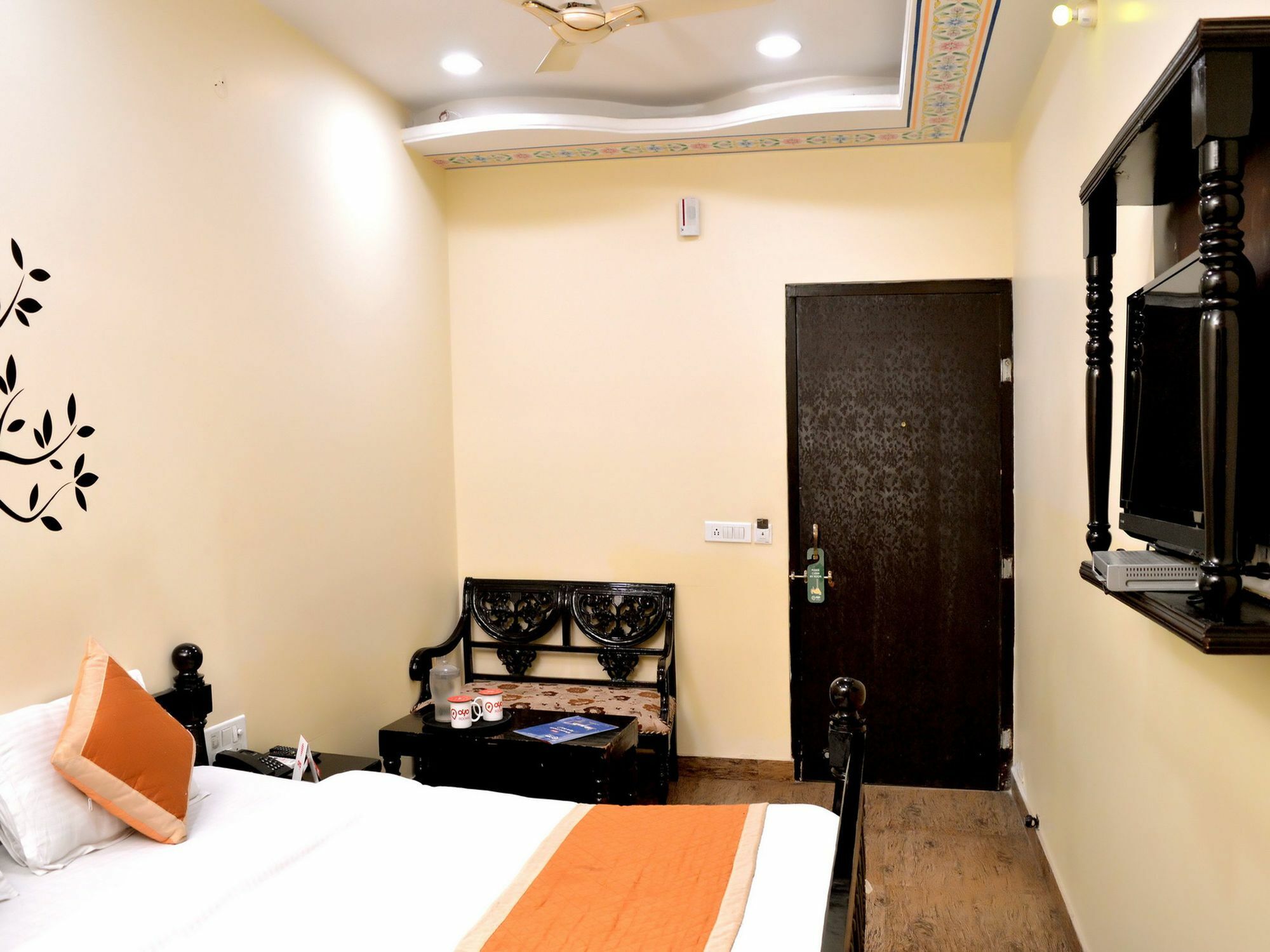 Oyo 3949 Grande Residency Hotel